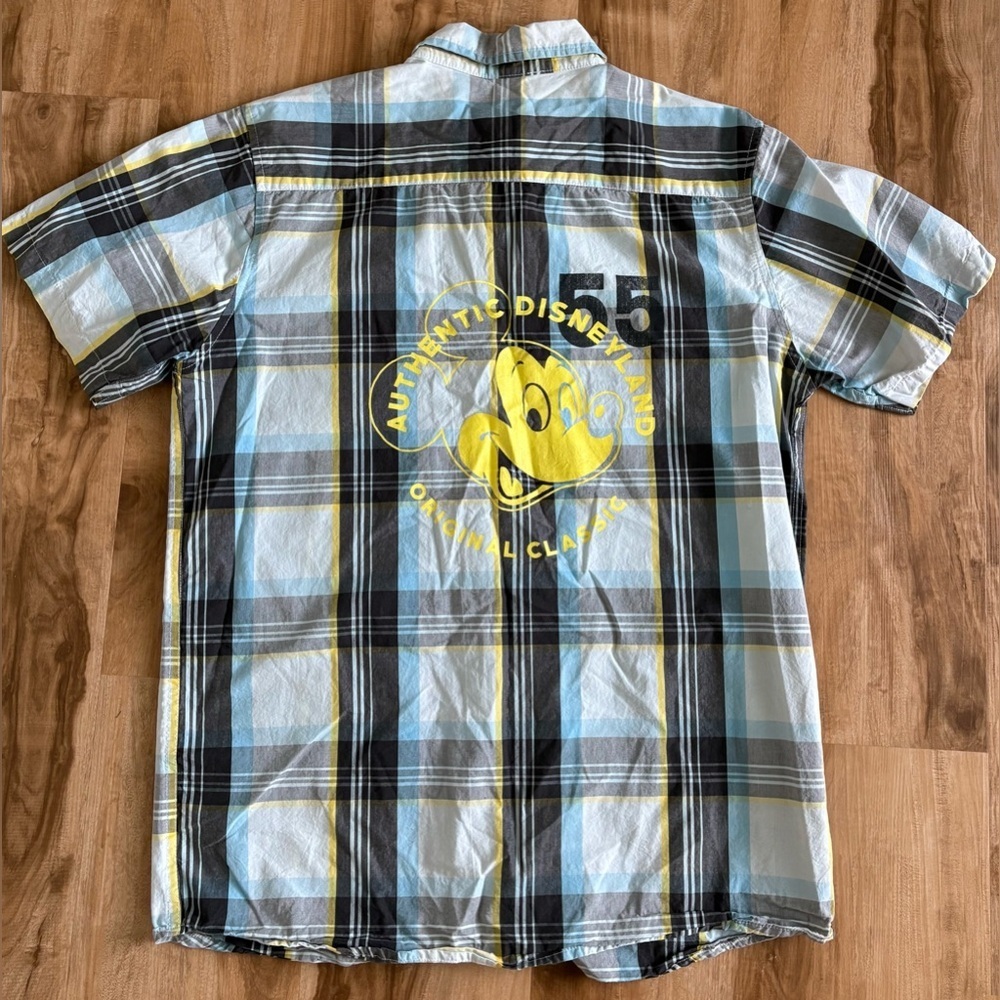 Disney Parks Disneyland Short Sleeve Button Up Plaid Shirt - Size M